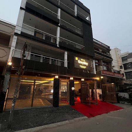 Hotel Grey Sky New Delhi Exterior photo