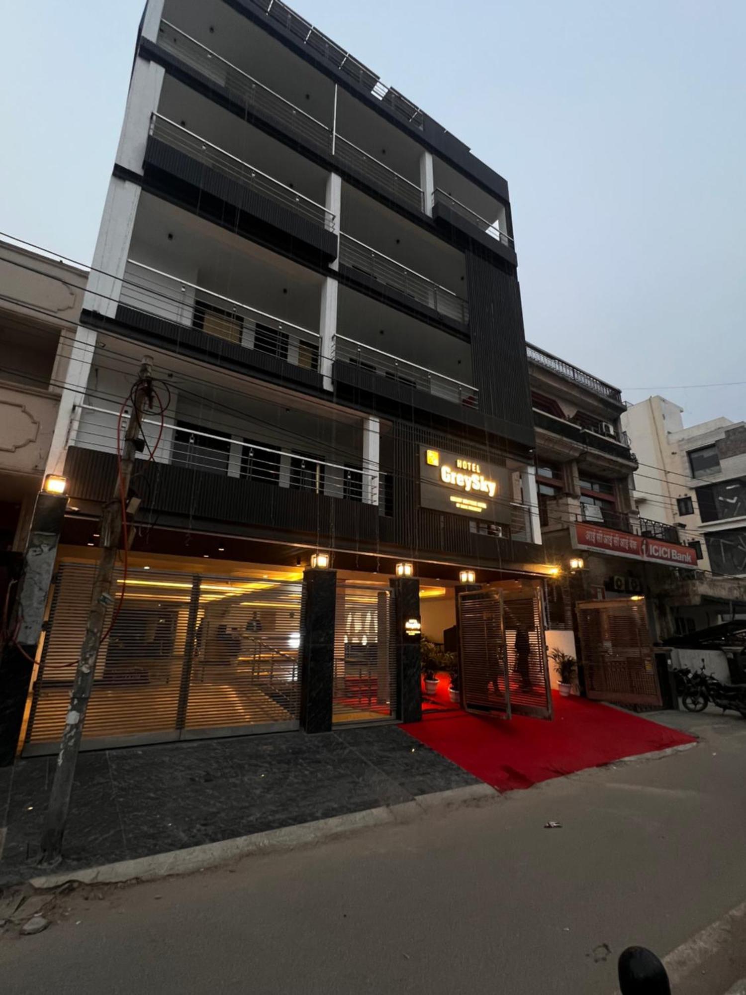 Hotel Grey Sky New Delhi Exterior photo